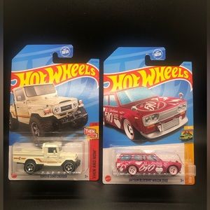 Hot Wheels Super Treasure Hunt Datsun Bluebird Wagon Plus Regular TH